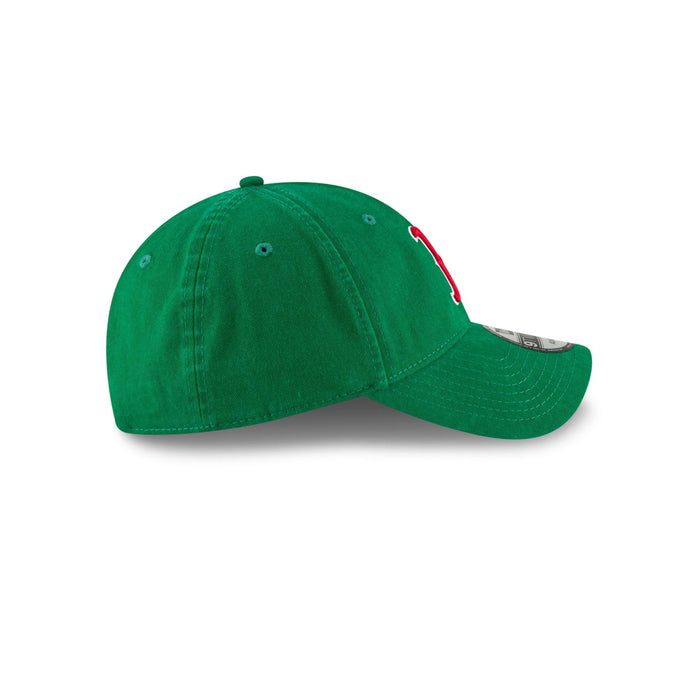 https://cdn.shopify.com/s/files/1/0601/2554/4675/files/60235263_9TWENTY_CORECLASSICTWBOSREDKGRTC_BOSRED_KGRTC_RSIDE.jpg?v=1714677708