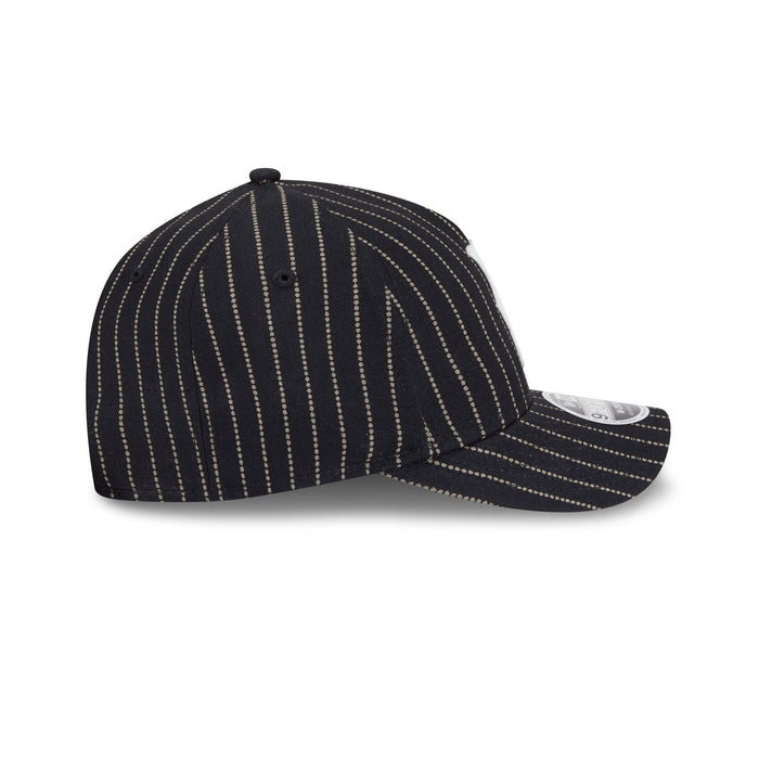https://cdn.shopify.com/s/files/1/0601/2554/4675/files/60745184_9FORTYMCAF_AZTECPATTERN9TWENTY26_BOSRED_NVY_RSIDE.jpg?v=1746108049
