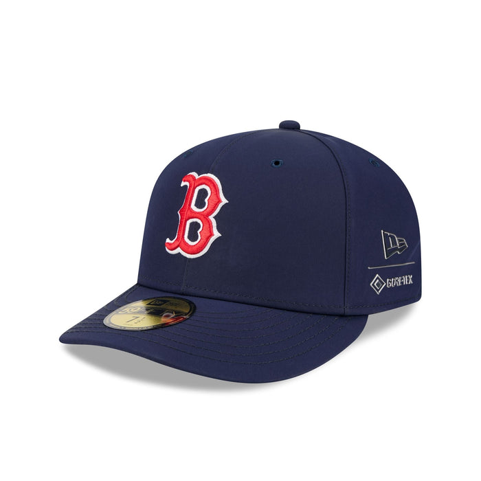https://cdn.shopify.com/s/files/1/0601/2554/4675/files/60763654_59FIFTY_GORETEX595028617_BOSRED_OTC_3QL.jpg?v=1765291722