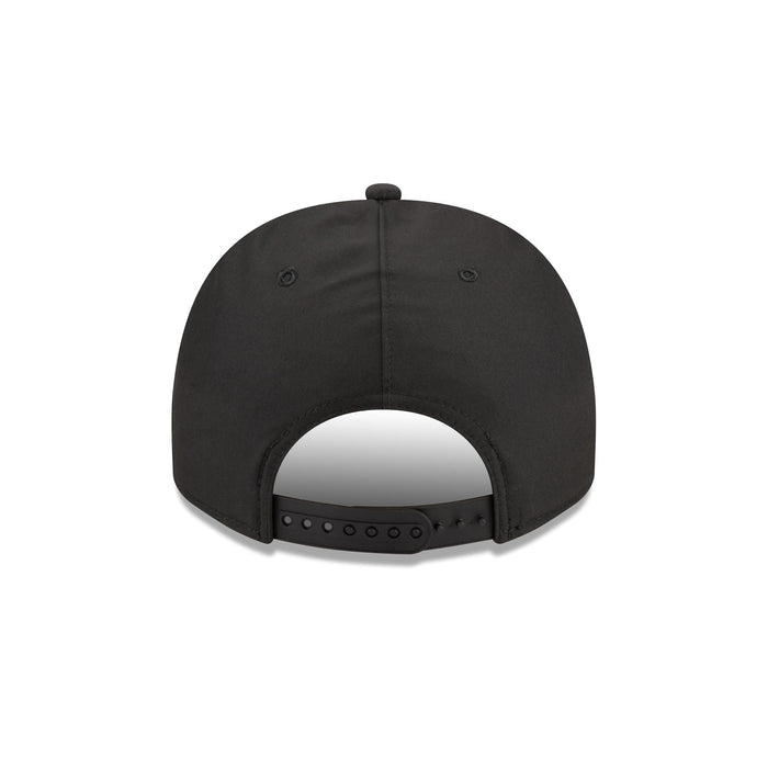 https://cdn.shopify.com/s/files/1/0601/2554/4675/files/60763682_9FIFTYAF_GORETEX950AFPC291_BOSRED_BLK_R.jpg?v=1765291719