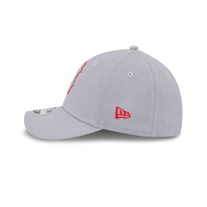 https://cdn.shopify.com/s/files/1/0601/2554/4675/files/60772517_39THIRTYMC_CHS39THIRTYMC30193_BOSRED_OTC_LSIDE.jpg?v=1768423658