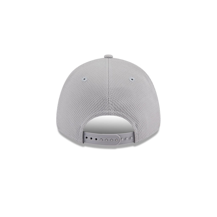 https://cdn.shopify.com/s/files/1/0601/2554/4675/files/60441956_9FORTYSS_940SSEGGRAGRAOTC_BOSRED_GRA_R.jpg?v=1713795115