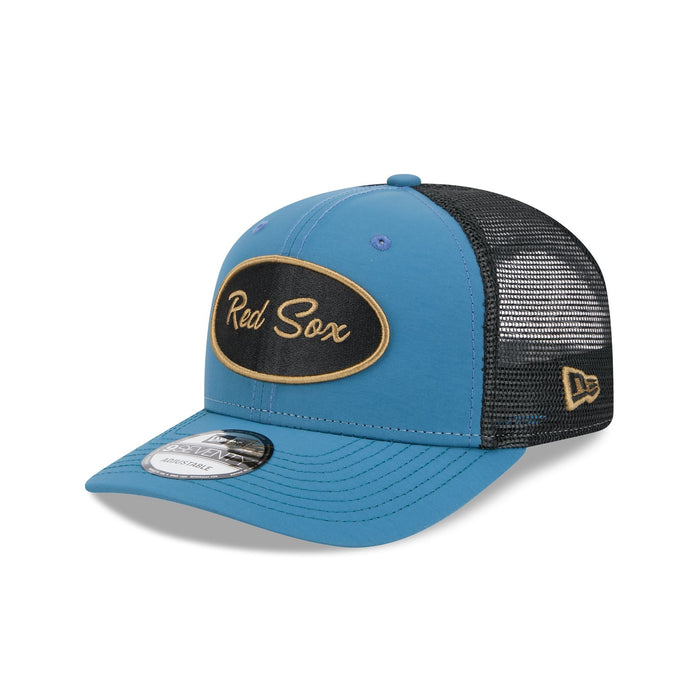 https://cdn.shopify.com/s/files/1/0601/2554/4675/files/60598041_970_LifestyleEnergy_BOSRED_IND_3QL.jpg?v=1732035743