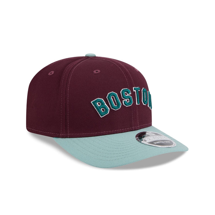https://cdn.shopify.com/s/files/1/0601/2554/4675/files/60669868_9SEVENTY_LifestyleEnergy_BOSRED_BKB_3QR.jpg?v=1738704966