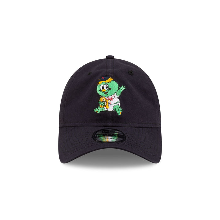 https://cdn.shopify.com/s/files/1/0601/2554/4675/files/70873628_9TWENTY_MLBMINIMASCOT_BOSRED_NAV_F.jpg?v=1719412179