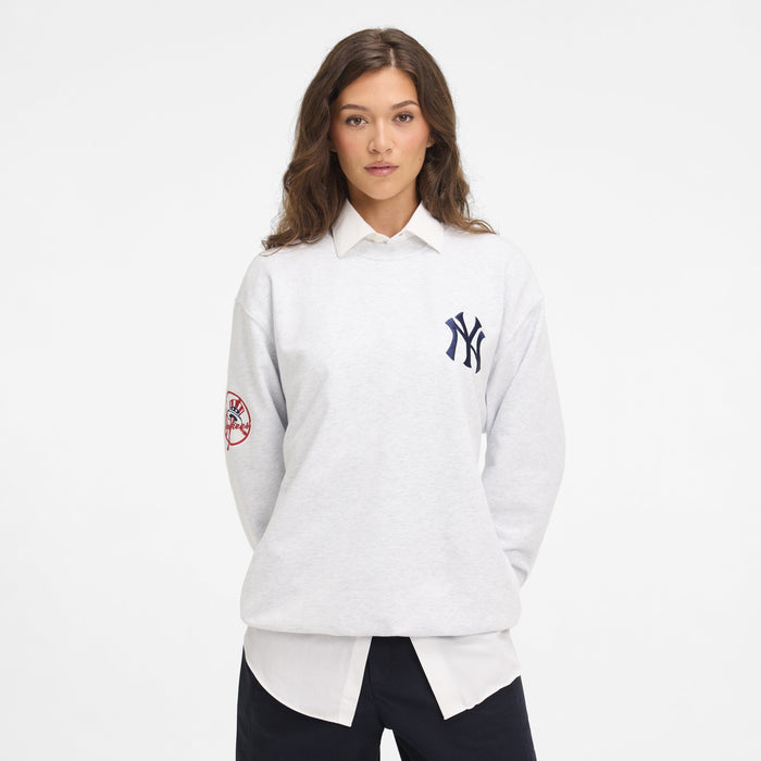 https://cdn.shopify.com/s/files/1/0601/2554/4675/files/1x1_-_Look_4_0684.jpg?v=1749149214