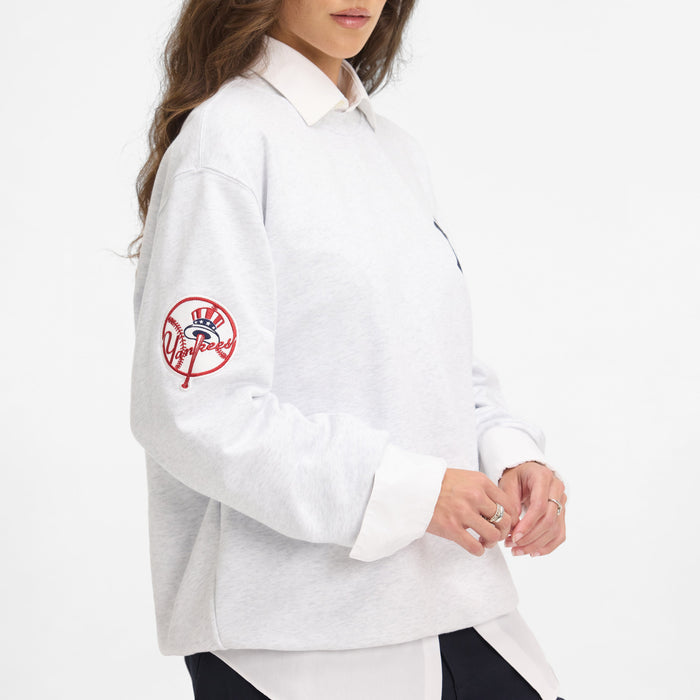 https://cdn.shopify.com/s/files/1/0601/2554/4675/files/1x1_-_Look_4_0694.jpg?v=1749149214
