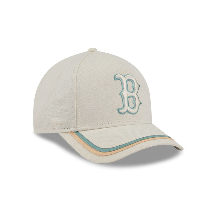 https://cdn.shopify.com/s/files/1/0601/2554/4675/files/60668451_9FORTYMCAF_NEUTRALHEMP_BOSRED_WNC_3QR.jpg?v=1739902604