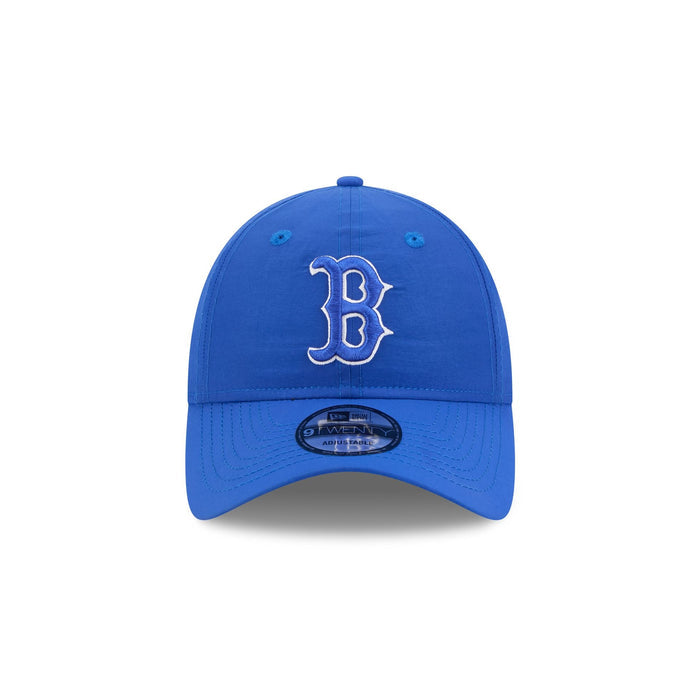 https://cdn.shopify.com/s/files/1/0601/2554/4675/files/60656387_9TWENTY_EVERYDAYNYLON_BOSRED_LRY_F.jpg?v=1740520620