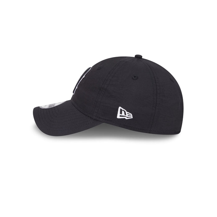 https://cdn.shopify.com/s/files/1/0601/2554/4675/files/60656401_9TWENTY_EVERYDAYNYLON_BOSRED_BLK_LSIDE.jpg?v=1740520619