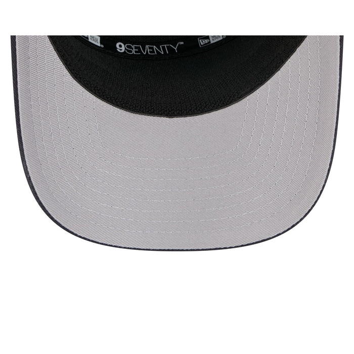 https://cdn.shopify.com/s/files/1/0601/2554/4675/files/60840282_9SEVENTYSP_QS970SP30411_BOSRED_OTC_UV.jpg?v=1763396921