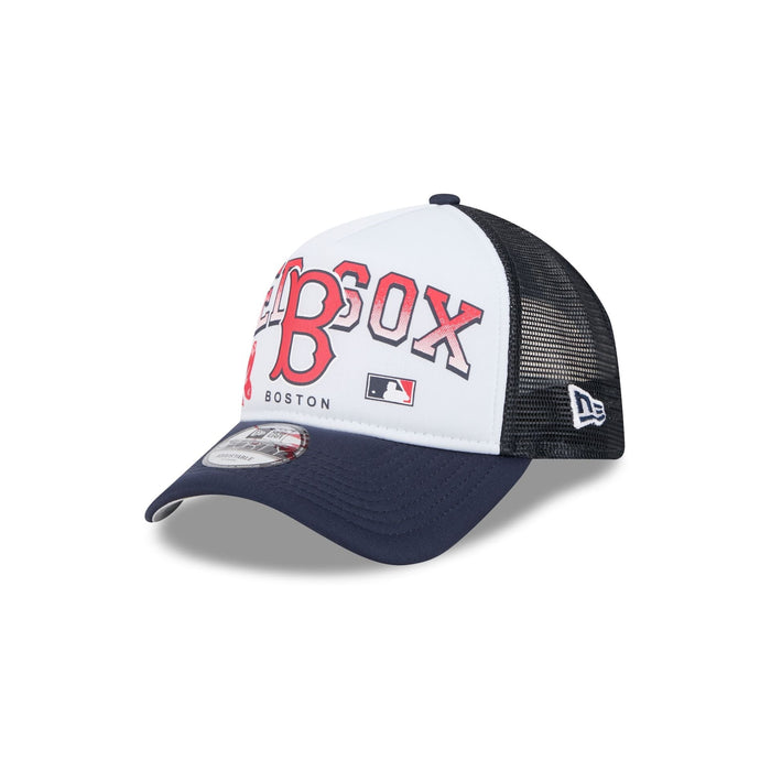 https://cdn.shopify.com/s/files/1/0601/2554/4675/files/60573571_AF9FORTY_RETROWORDMARK_BOSREDCO_OTC_3QL.jpg?v=1723664222