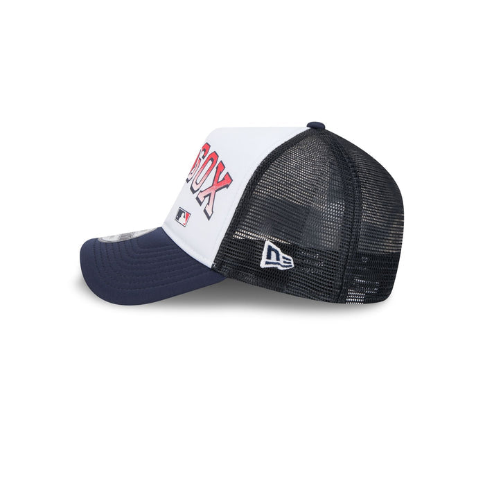https://cdn.shopify.com/s/files/1/0601/2554/4675/files/60573571_AF9FORTY_RETROWORDMARK_BOSREDCO_OTC_LSIDE.jpg?v=1723664222
