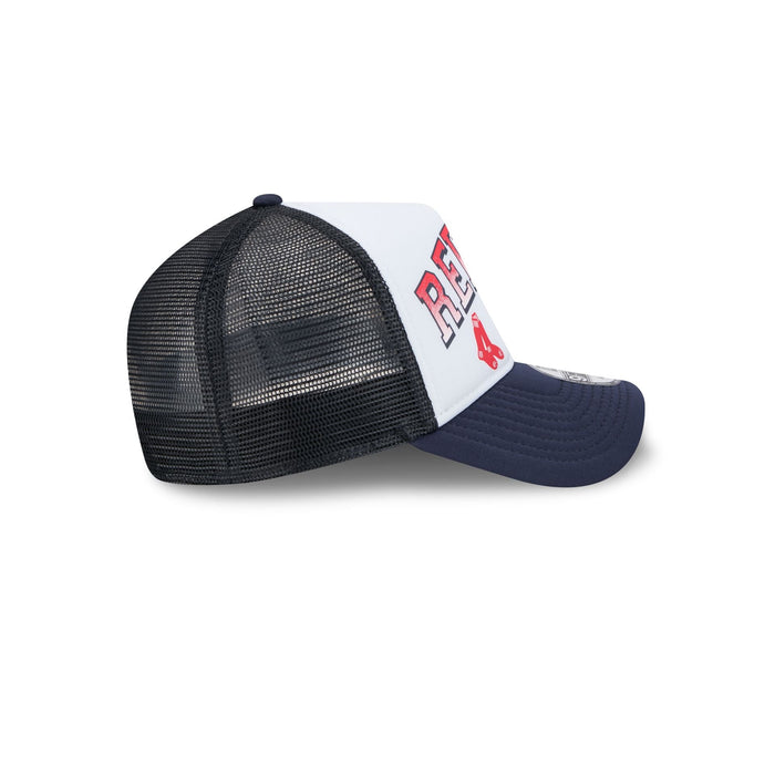 https://cdn.shopify.com/s/files/1/0601/2554/4675/files/60573571_AF9FORTY_RETROWORDMARK_BOSREDCO_OTC_RSIDE.jpg?v=1723664222