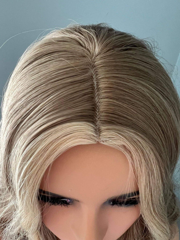 Top view of Dana Short Blonde Wig with Highlights showcasing natural hair parting and texture.