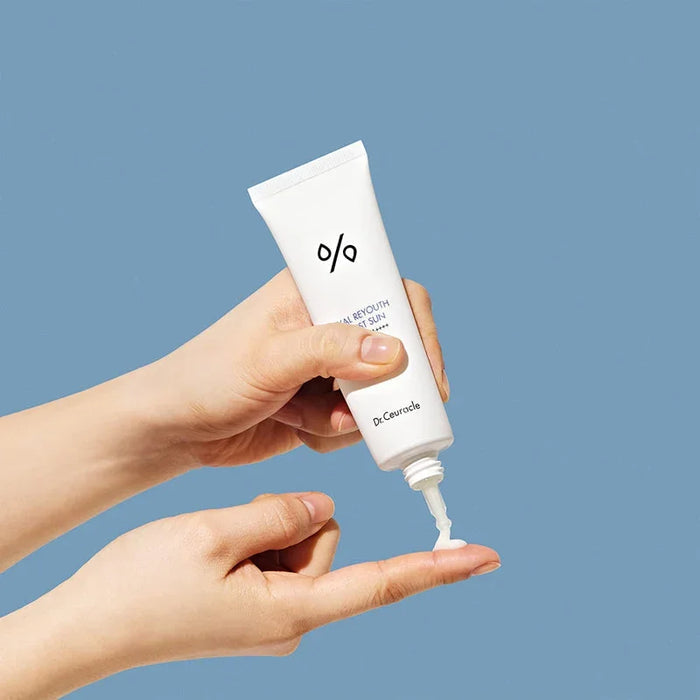 dr-ceuracle-hyal-reyouth-moist-sun-spf-50-pa-50ml-03