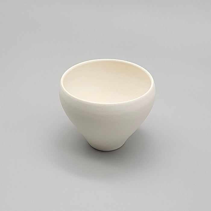 Emui × YUNOMI /  HAKU（Handmade Ceramic / 桐箱入りユノミオリジナル）yunomi.life