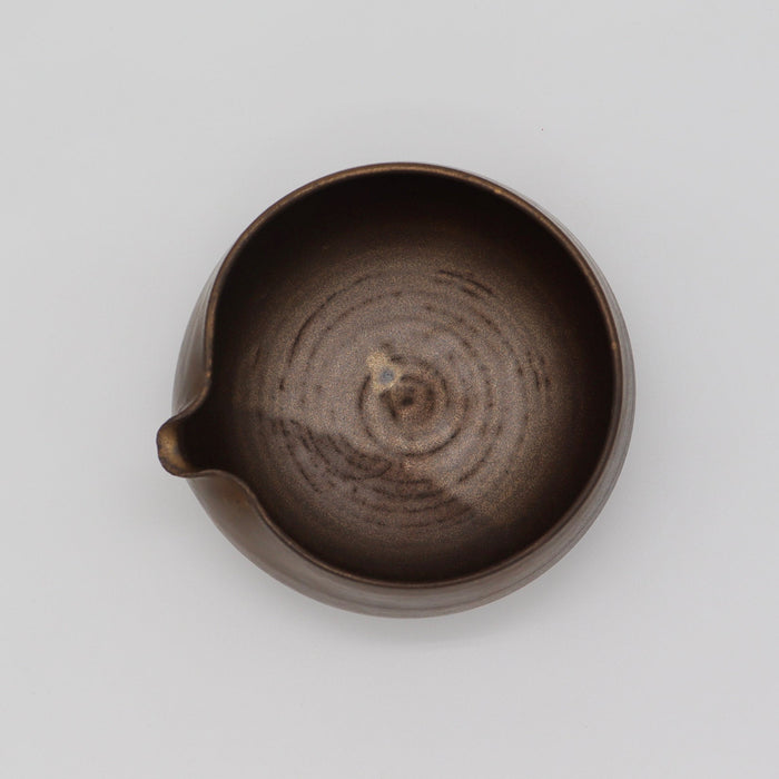 Emui × YUNOMI / YOIN (余韻) Matcha Pouring Bowl (Handmade Ceramic / 桐箱入りユノミオリジナル) yunomi.life