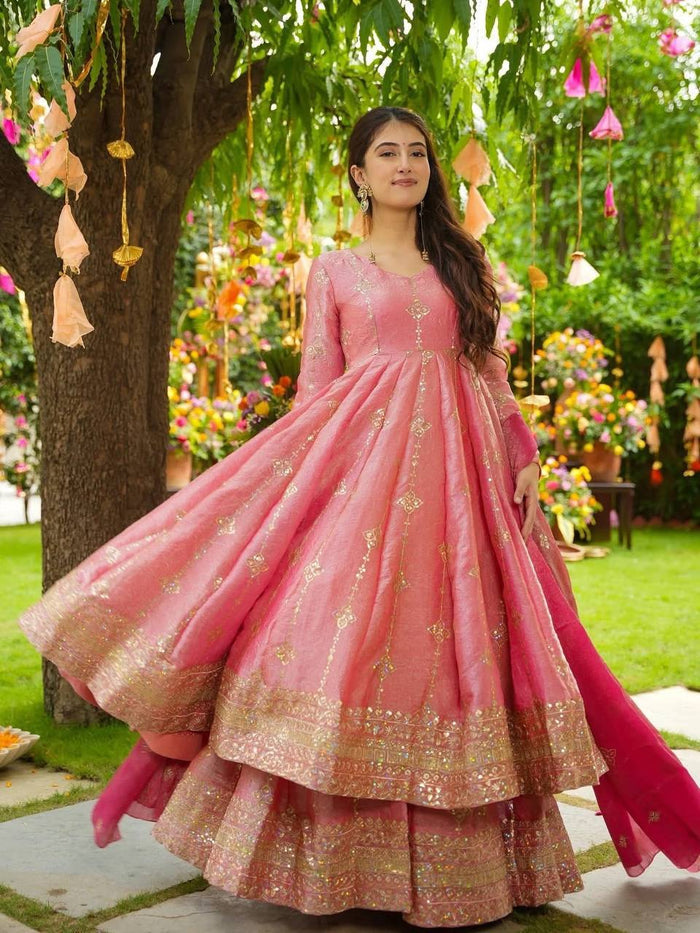 Enchanting Moments in Traditional Glamour