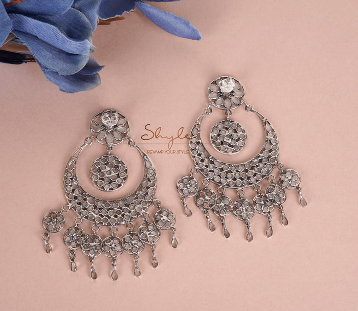 Essence Statement Scintillating Chandbali