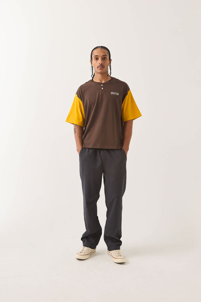 Men's Everyday E-Waist Pant in the color Black - Men's Front View