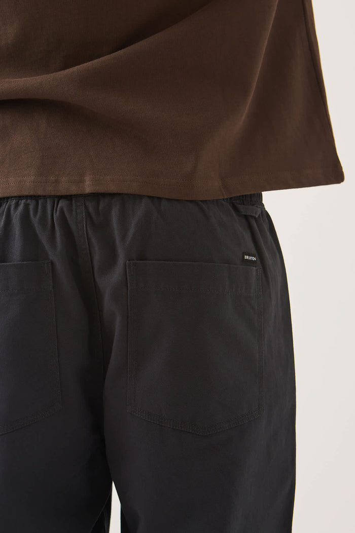 Men's Everyday E-Waist Pant in the color Black - Additional Fit image