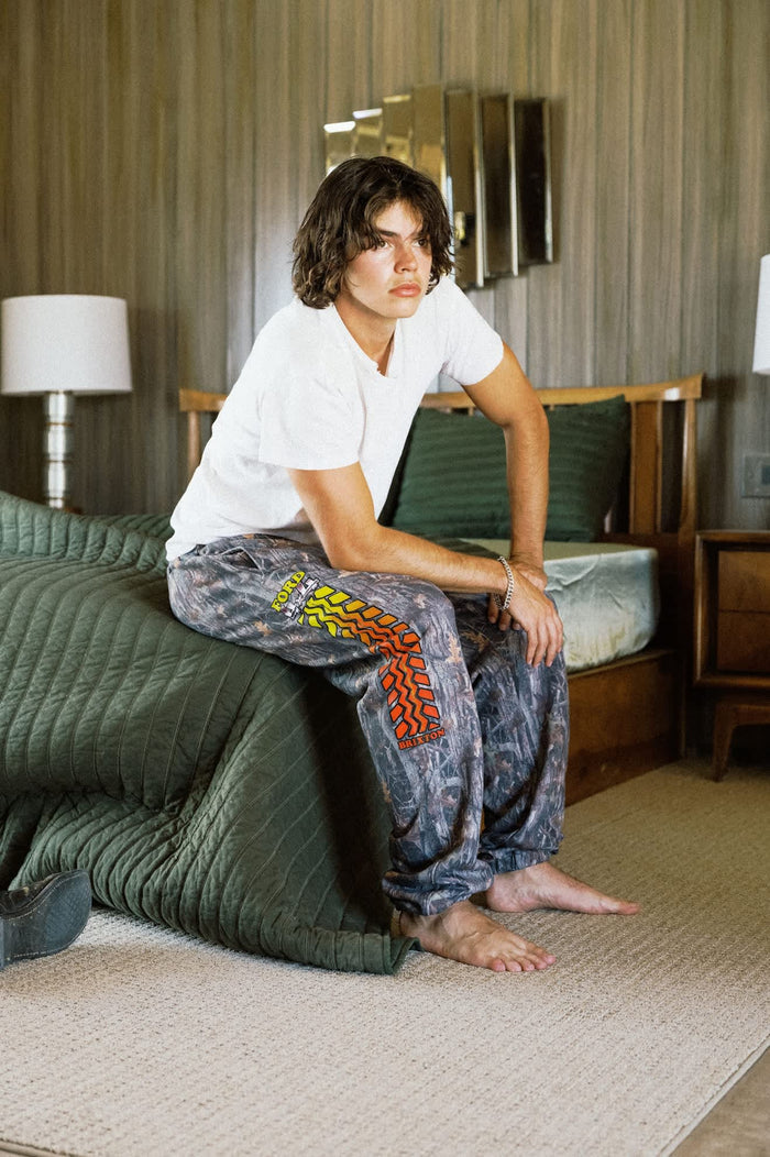 Men's Ford 4x4 Chrome Sweatpant in the color Boxwood Green - Men's Lifestyle image