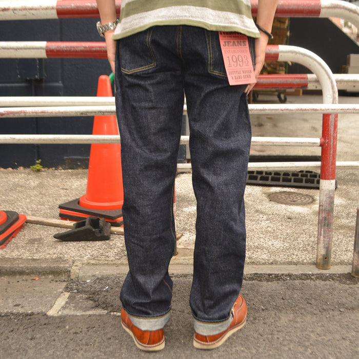 FULL COUNT "1101" Straight Denim