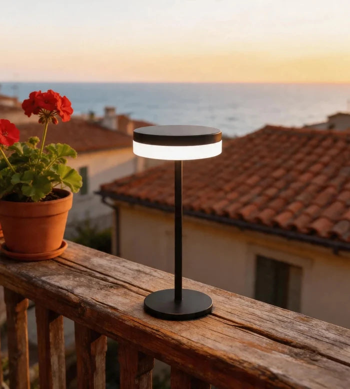 Lampe de table Led solaire FRIS - Lumihome