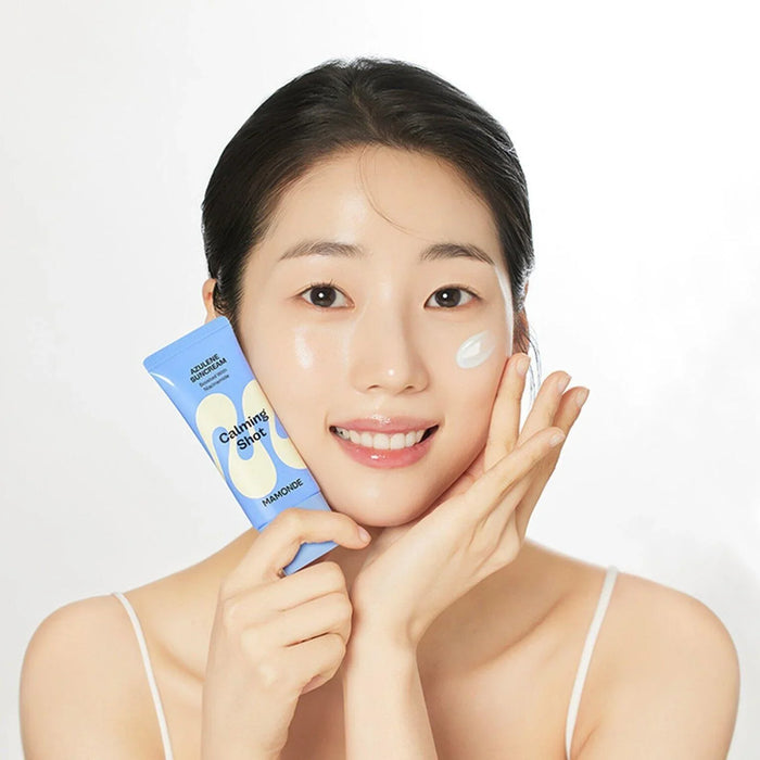 [Mamonde] Calming Shot Azulene Suncream SPF 50+ PA++++ 35ml - Ballagrio