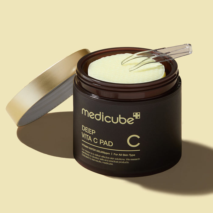 Medicube Deep Vita C Pads (70 pads) | GlamTouch UK