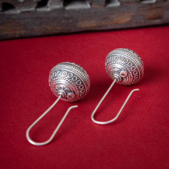 Moh Intricate Bead Versatile Earrings