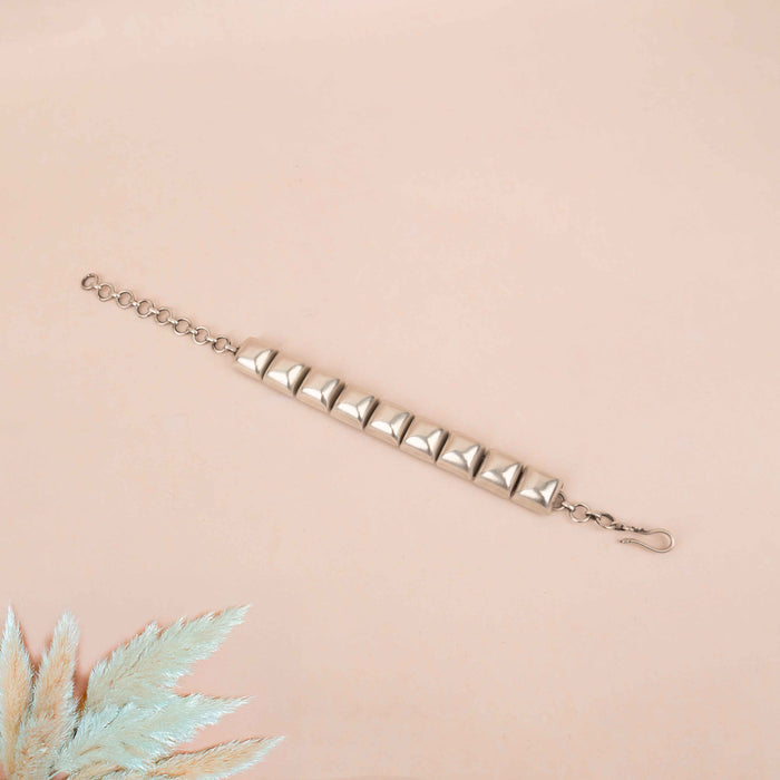 Moh Matte Tikdi Versatile Bracelet