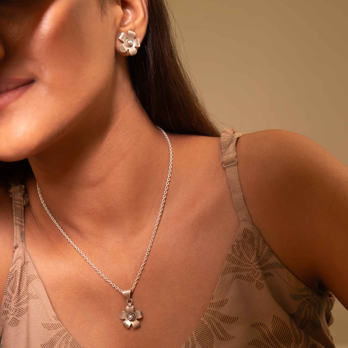 Moh Pearl Studded Flower Necklace Earring Ring Set