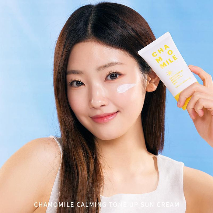 [Nature Republic] Chamomile Calming Tone Up Sun Cream SPF 50+ PA++++ 50ml - Ballagrio