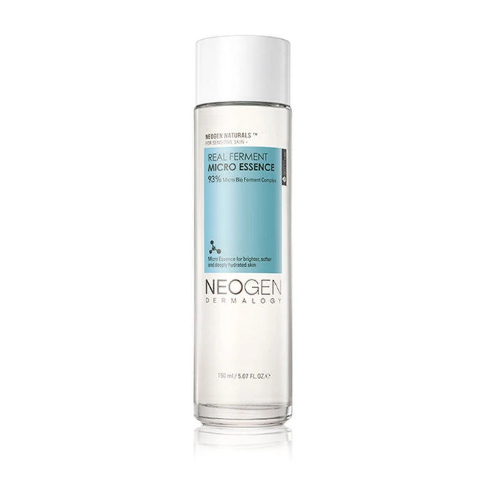 NEOGEN Real Ferment Micro Essence is a powerful hydrating essence formulated with over 93% naturally fermented ingredients like Bifida Ferment Lysate, Saccharomyces Ferment Filtrate, and Rice Ferment Filtrate (Sake). This essence deeply nourishes and revitalizes the skin, improving its texture and boosting radiance. With the addition of Niacinamide and Sodium Hyaluronate, it helps brighten the complexion and provide intense hydration, leaving your skin smooth, glowing, and resilient. Ideal for a