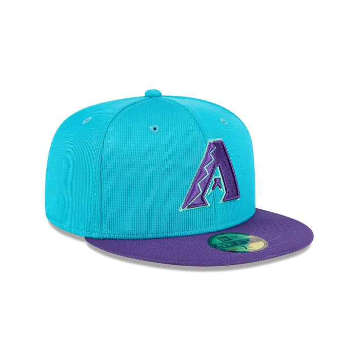 https://cdn.shopify.com/s/files/1/0601/2554/4675/files/60666458_59FIFTY_CITYCONNECTARIDIA_ARIDIA_OTC_3QR.jpg?v=1746214108
