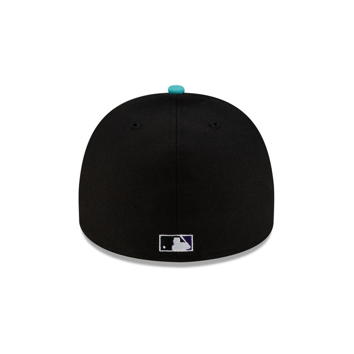 https://cdn.shopify.com/s/files/1/0601/2554/4675/files/71006051_59FIFTYAF_MLB25_JUSTCAPS_UPSIDEDOWNLOGO_ARIDIACO_BLACK_R.jpg?v=1765568246
