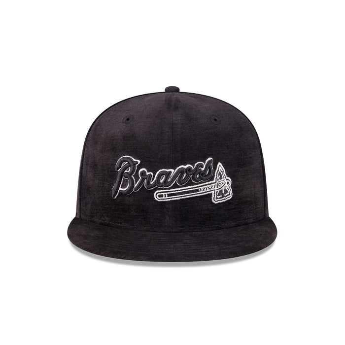https://cdn.shopify.com/s/files/1/0601/2554/4675/files/60750860_59FIFTY_5950DAY595027040_ATLBRA_BLK_F.jpg?v=1745502719