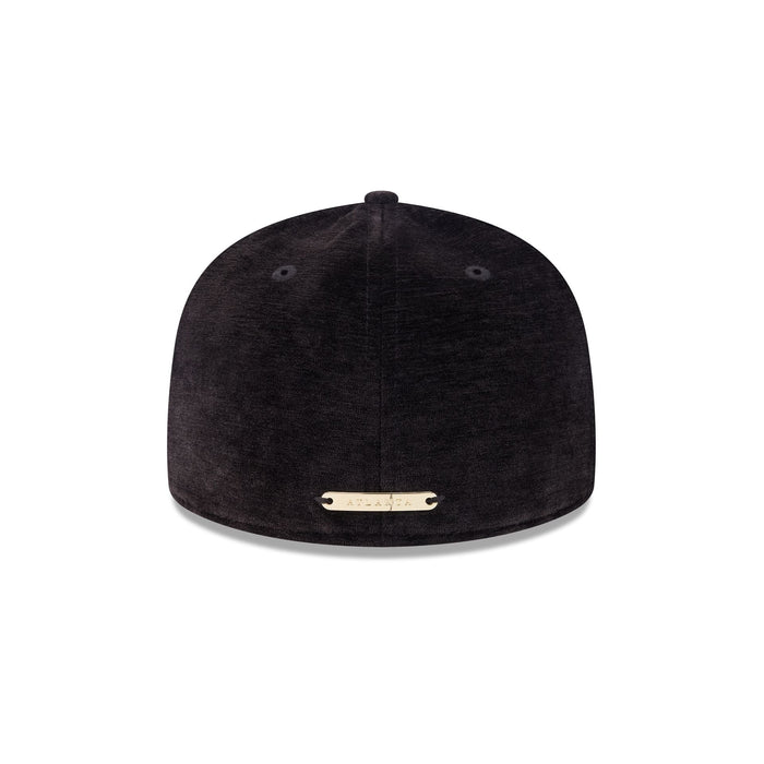 https://cdn.shopify.com/s/files/1/0601/2554/4675/files/60750860_59FIFTY_5950DAY595027040_ATLBRA_BLK_R.jpg?v=1745502719
