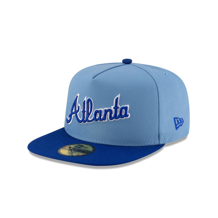 https://cdn.shopify.com/s/files/1/0601/2554/4675/files/70929772_59FIFTYAF_JCSKYBLUE_ATLBRACO_RYL_3QL.jpg?v=1741291776