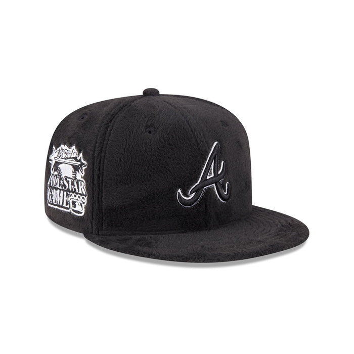 https://cdn.shopify.com/s/files/1/0601/2554/4675/files/60832815_59FIFTY_LifestyleEnergy_ATLBRA_BLK_3QR.jpg?v=1764616396