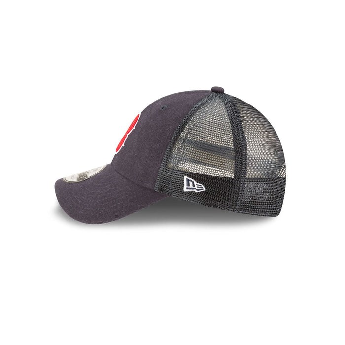 https://cdn.shopify.com/s/files/1/0601/2554/4675/files/11591212_9FORTY_TRUCK940BOSREDPRI_BOSRED_OTC_LSIDE.jpg?v=1707163384