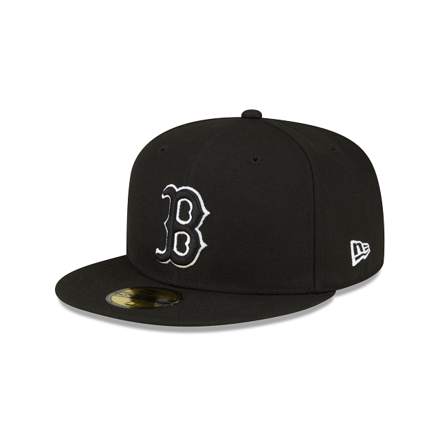 https://cdn.shopify.com/s/files/1/0601/2554/4675/products/60291270_59FIFTY_SIDEPATCHBW_BOSRED_BLK_3QL.png?v=1663788819