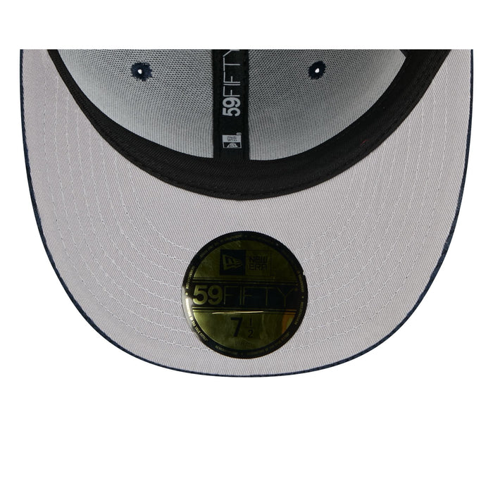 https://cdn.shopify.com/s/files/1/0601/2554/4675/files/60758286_59FIFTY_CHENILLEPOP26991_BOSRED_OTC_UV.jpg?v=1760987493