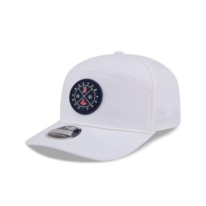 https://cdn.shopify.com/s/files/1/0601/2554/4675/files/60840799_9SEVENTYSP_QS970SP30415_BOSRED_WHI_3QL.jpg?v=1763396911