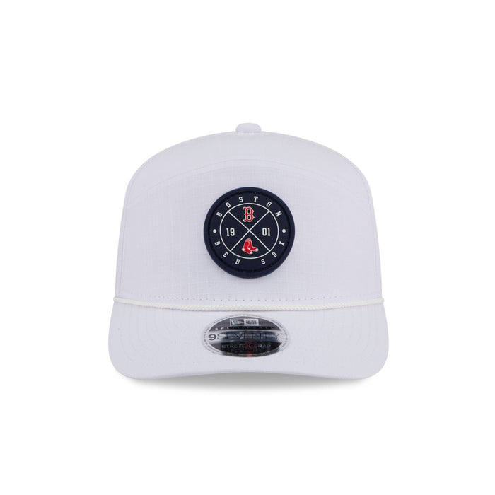 https://cdn.shopify.com/s/files/1/0601/2554/4675/files/60840799_9SEVENTYSP_QS970SP30415_BOSRED_WHI_F.jpg?v=1763396911