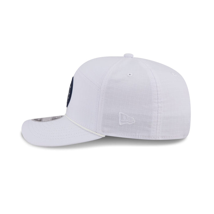https://cdn.shopify.com/s/files/1/0601/2554/4675/files/60840799_9SEVENTYSP_QS970SP30415_BOSRED_WHI_LSIDE.jpg?v=1763396911