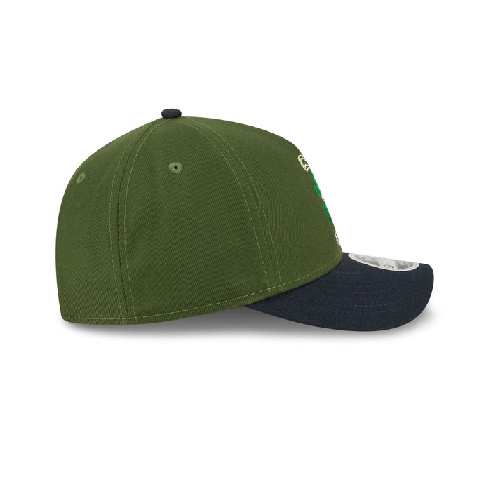 https://cdn.shopify.com/s/files/1/0601/2554/4675/files/60640973_9FORTYMCAF_CITYFEATURE_BOSRED_RIG_RSIDE.jpg?v=1739890272