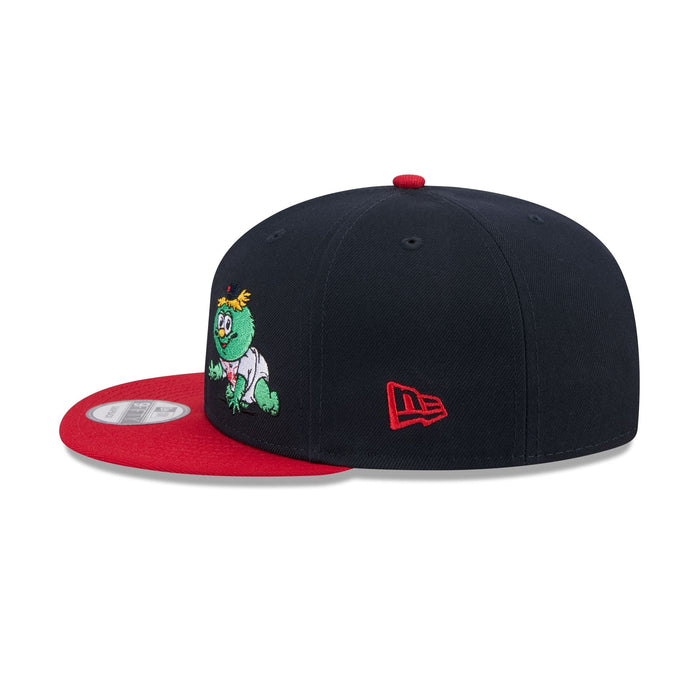 https://cdn.shopify.com/s/files/1/0601/2554/4675/files/60759187_9FIFTY_LifestyleEnergy_BOSRED_OTC_LSIDE.jpg?v=1749146059